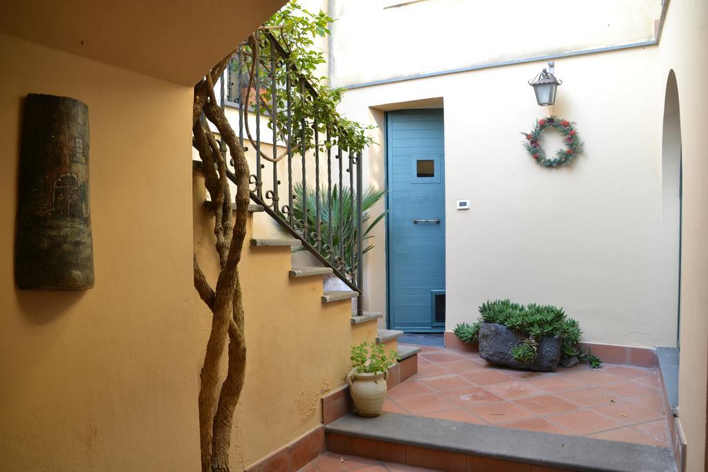 B&B Velardi Viagrande Bagian luar foto