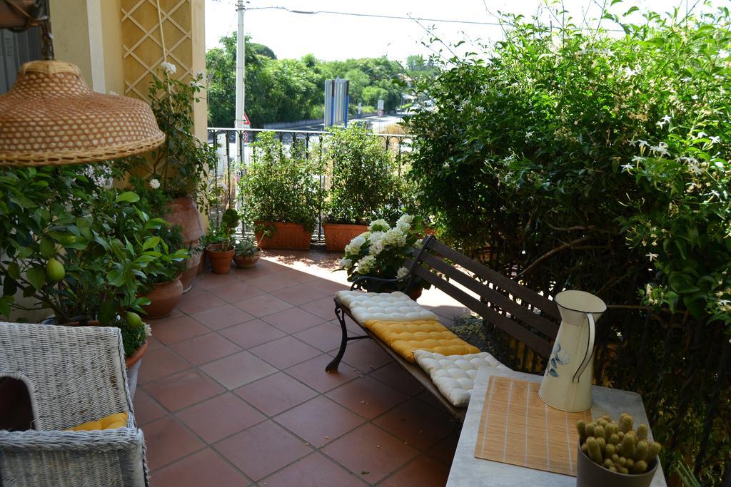 B&B Velardi Viagrande Bagian luar foto